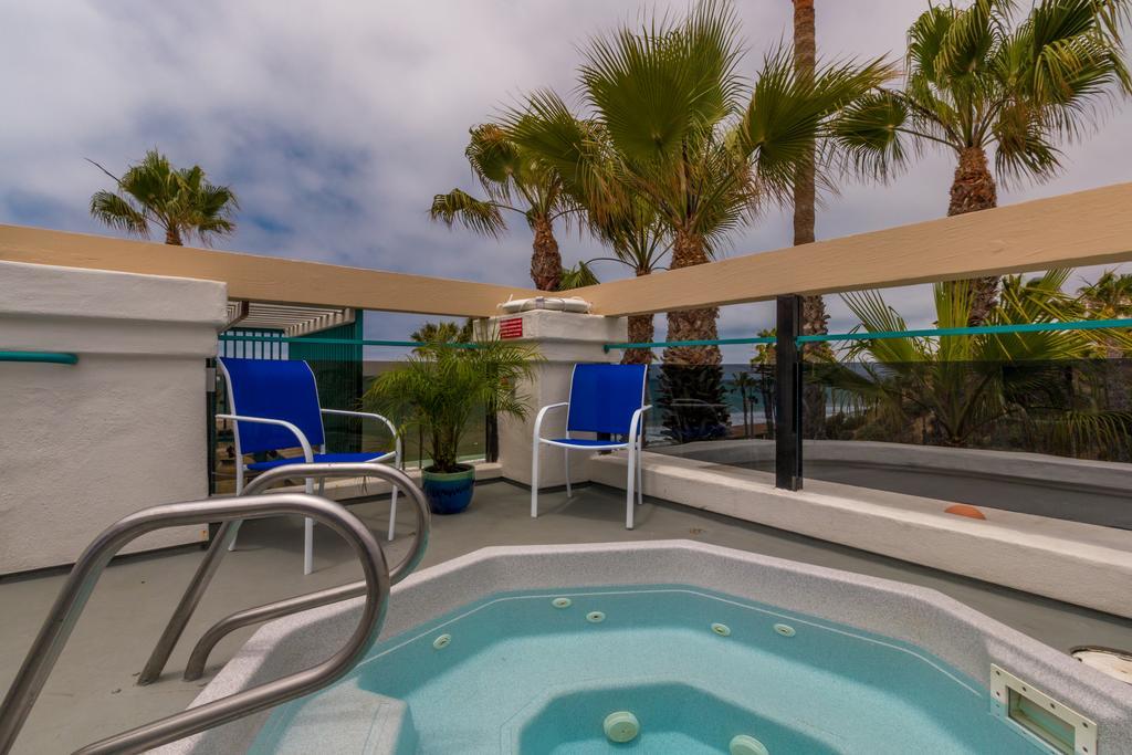 Resort Cove
